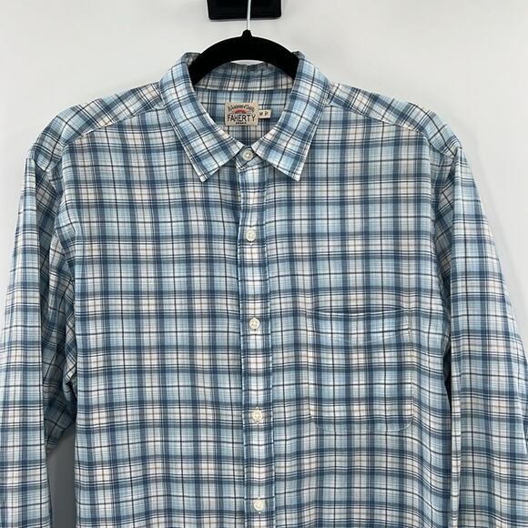 Faherty Long Sleeve Lightweight Button Down Shirt - Blue Plaid - Medium - Picture 2 of 6